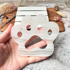Beautiful Onyx Paw Print Carving